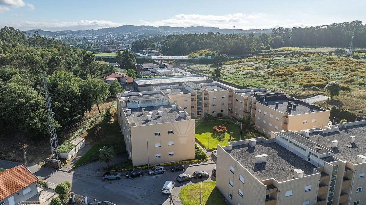 Apartamento T3 para Venda em Vila Nova de Famalicão e Calendário Foto 20