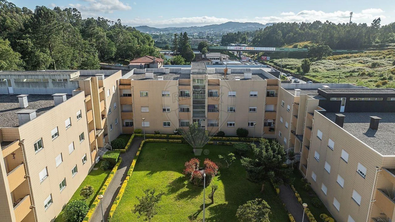 Apartamento T3 para Venda em Vila Nova de Famalicão e Calendário Foto 21