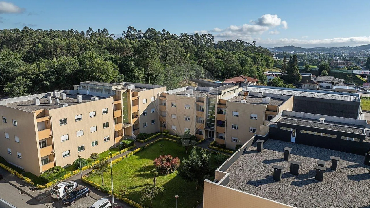 Apartamento T3 para Venda em Vila Nova de Famalicão e Calendário Foto 23