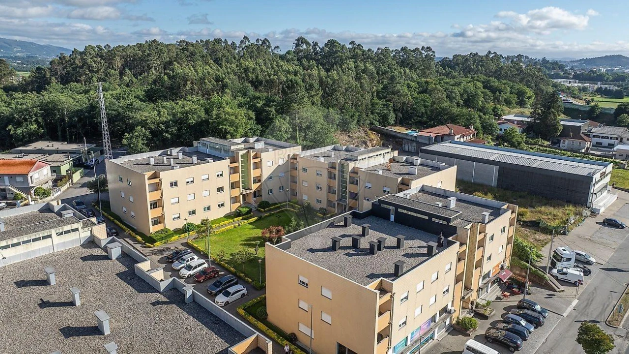Apartamento T3 para Venda em Vila Nova de Famalicão e Calendário Foto 24