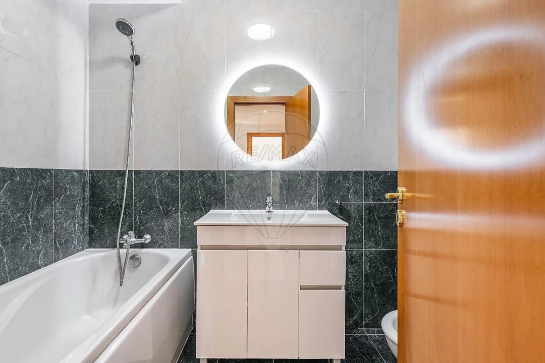 Apartamento T3 para Venda em Vila Nova de Famalicão e Calendário Foto 9