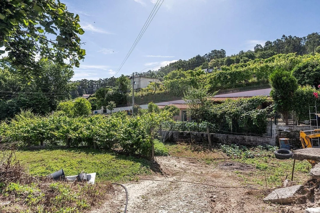 Moradia T3 para Venda em Oliveira, São Paio e São Sebastião Foto 33