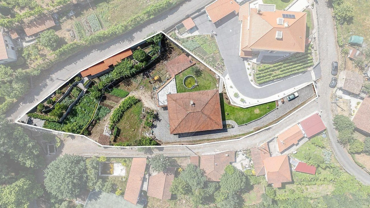 Moradia T3 para Venda em Oliveira, São Paio e São Sebastião Foto 41
