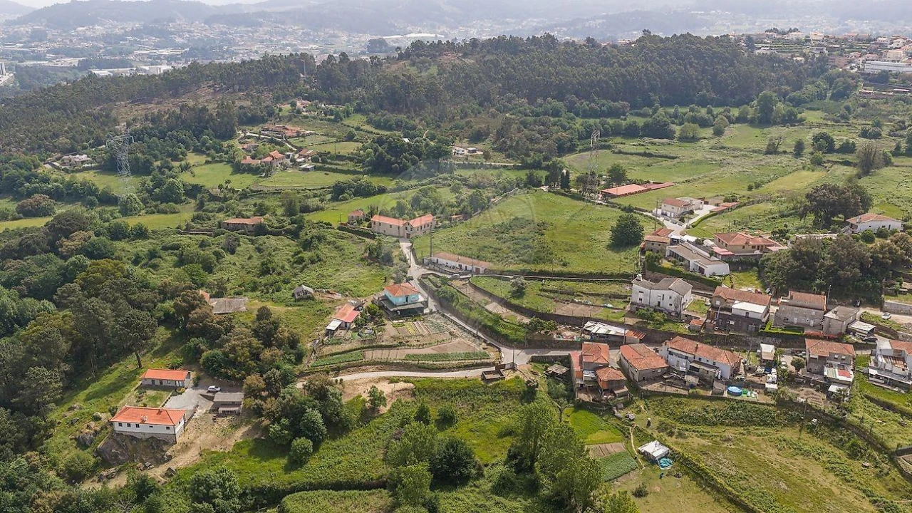 Moradia T2 para Venda em Roriz Foto 3
