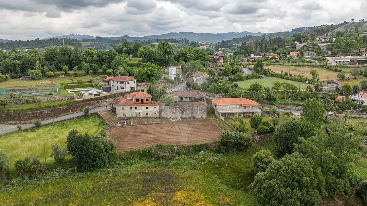 Moradia T3 para Venda em Agrela e Serafão Foto 9