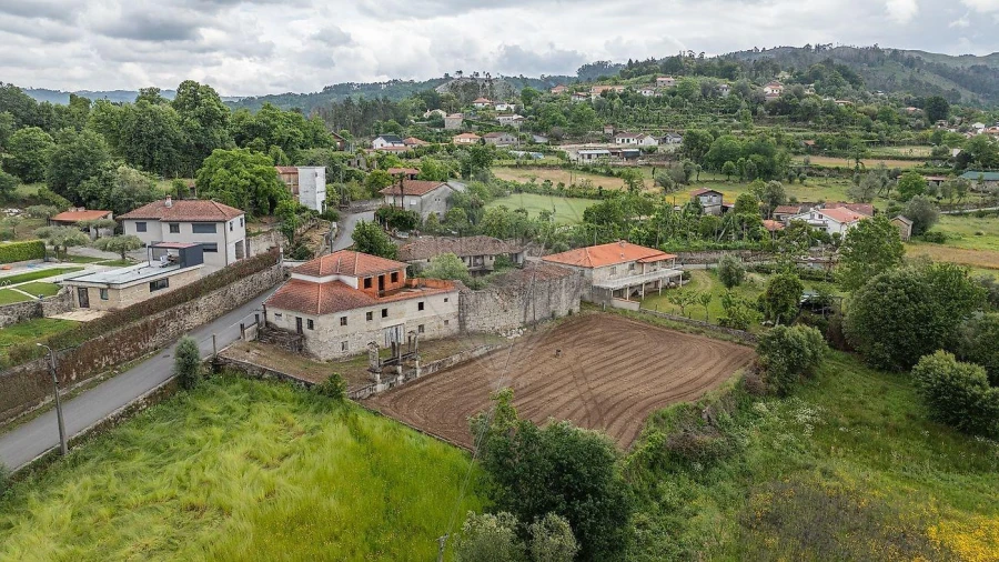Moradia T3 para Venda em Agrela e Serafão Foto 8