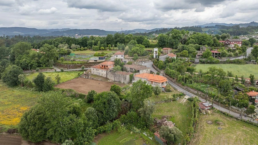 Moradia T3 para Venda em Agrela e Serafão Foto 7