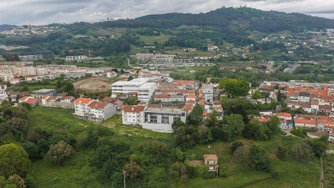 Moradia T2 para Venda em Oliveira, São Paio e São Sebastião