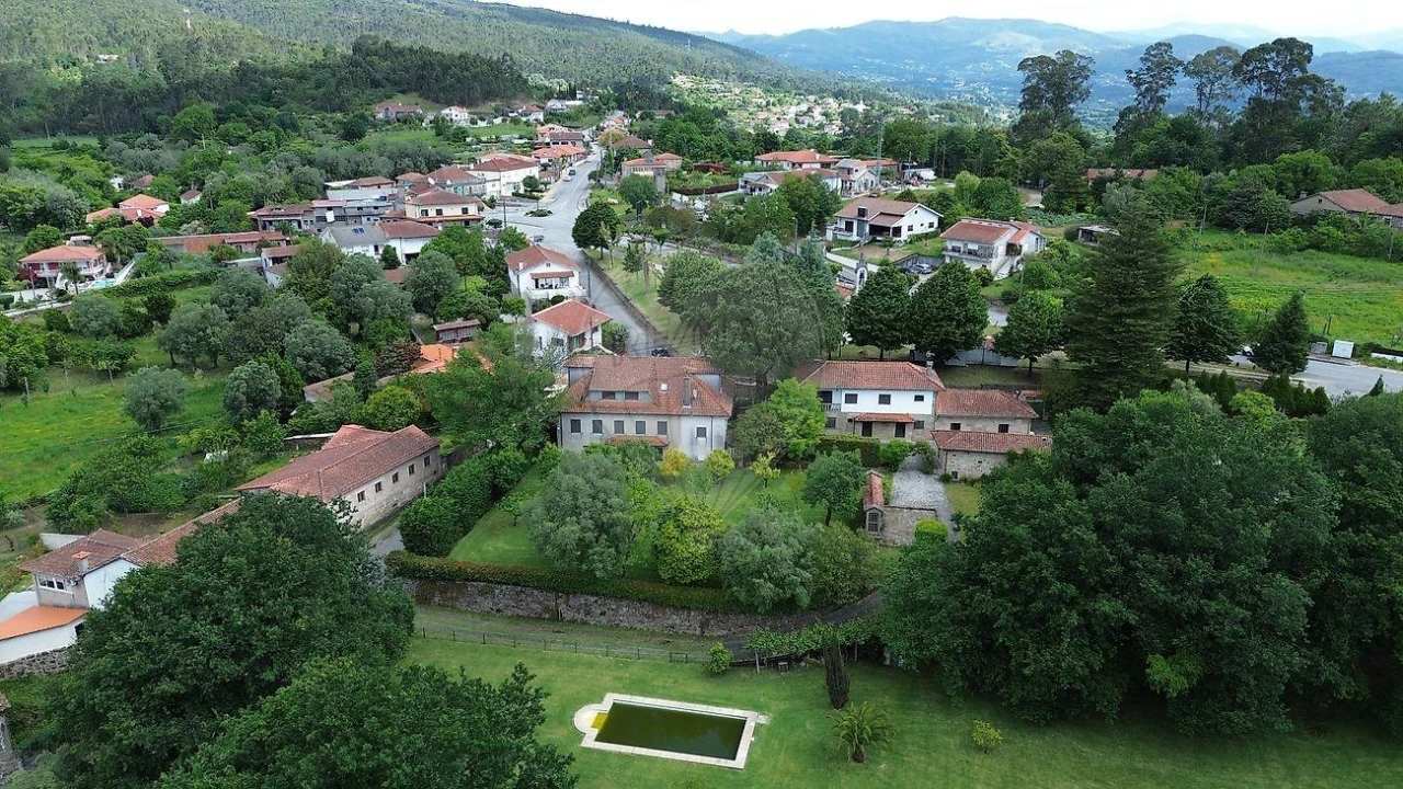 Moradia T3 para Venda em Vila Verde e Barbudo Foto 41