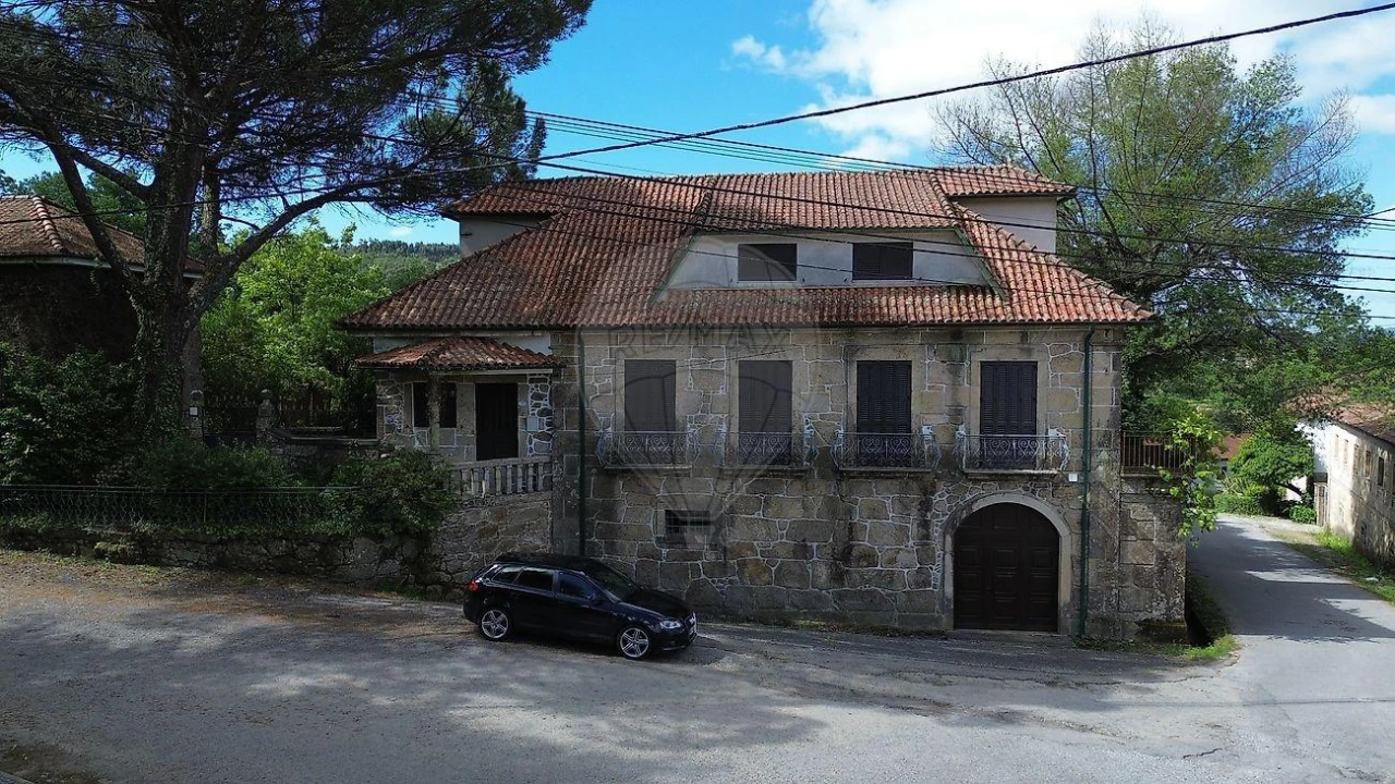 Moradia T3 para Venda em Vila Verde e Barbudo Foto 45