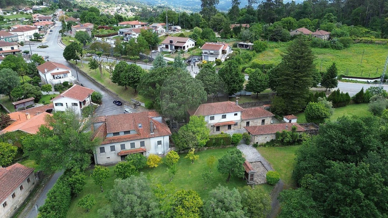 Moradia T3 para Venda em Vila Verde e Barbudo Foto 25