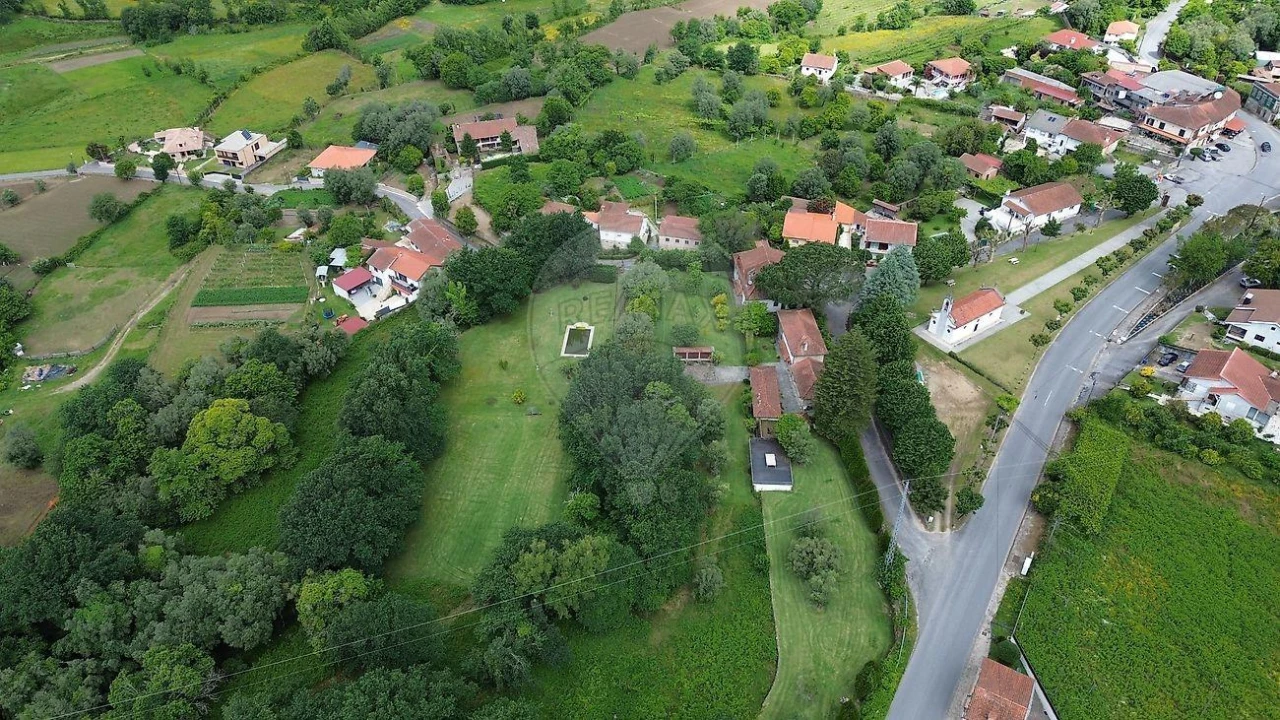Moradia T3 para Venda em Vila Verde e Barbudo Foto 36