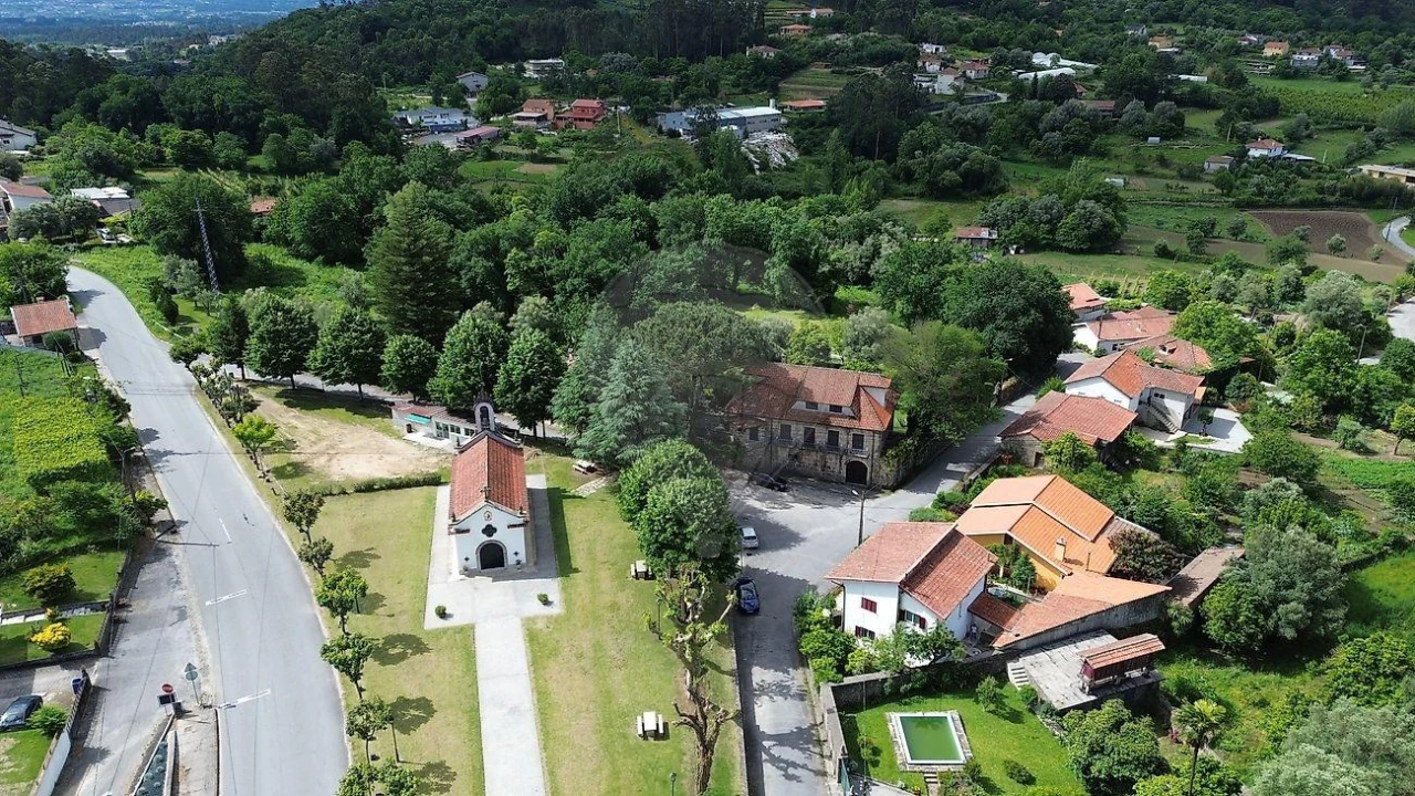 Moradia T3 para Venda em Vila Verde e Barbudo Foto 44
