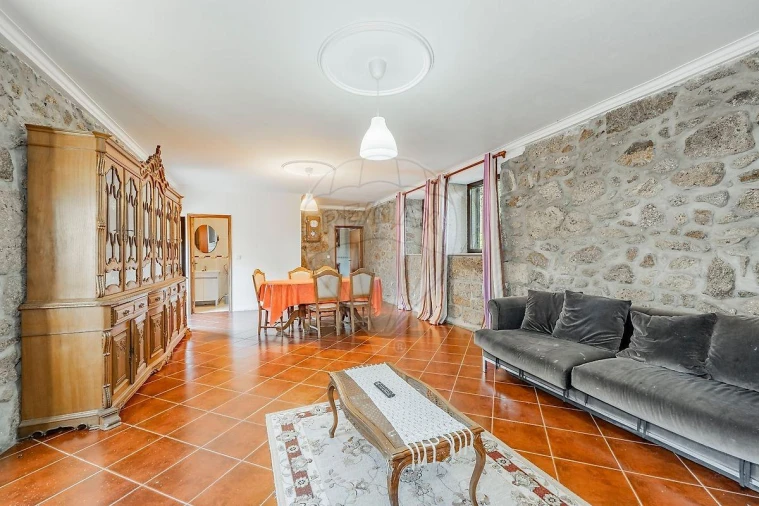 Moradia T3 para Venda em Vila Verde e Barbudo Foto 29