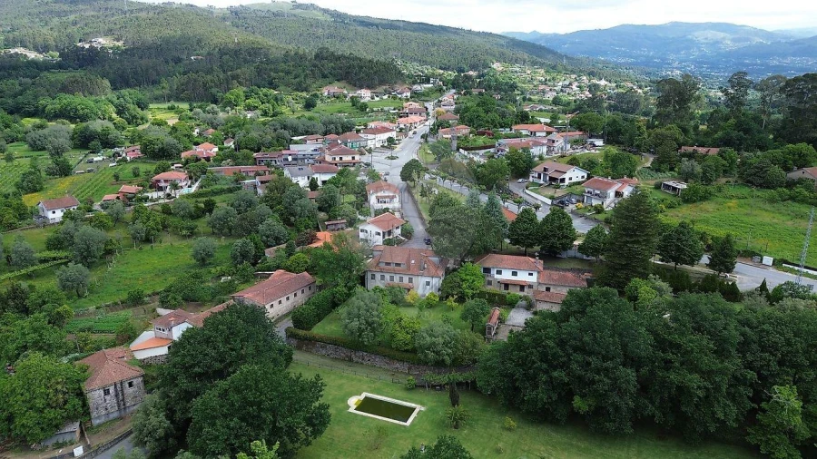 Moradia T3 para Venda em Vila Verde e Barbudo Foto 40