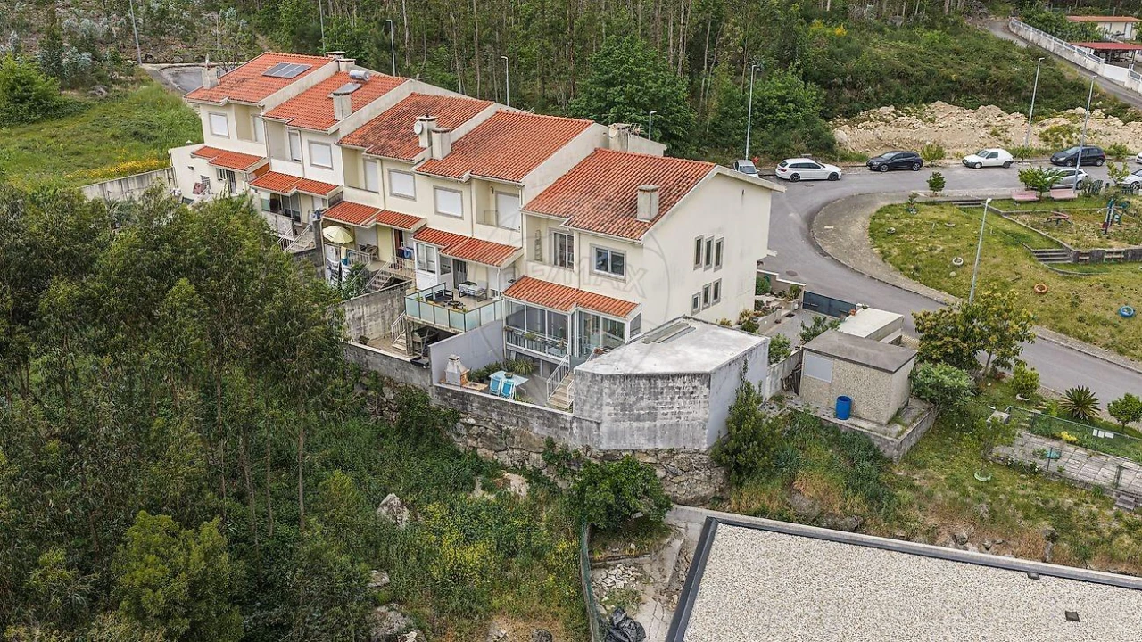 Moradia T3 para Venda em Vila Nova de Famalicão e Calendário Foto 9