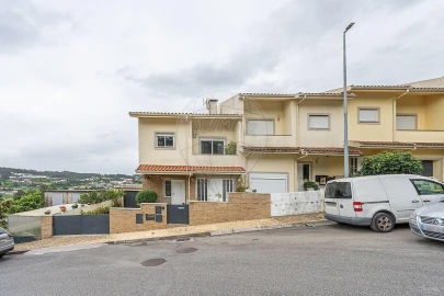 Moradia T3 para Venda em Vila Nova de Famalicão e Calendário