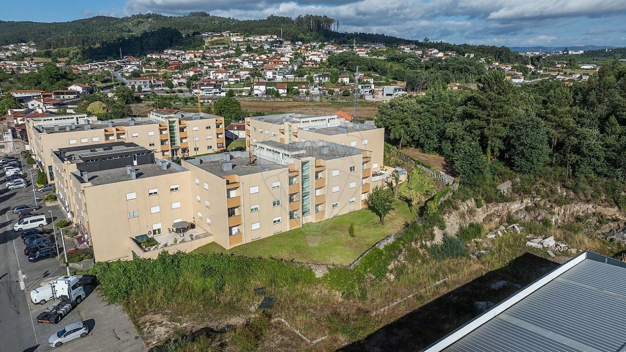 Apartamento T3 para Venda em Vila Nova de Famalicão e Calendário Foto 4