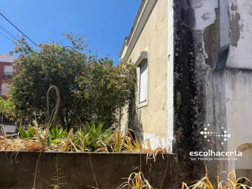 Moradia T5 para Venda em Quinta do Anjo
