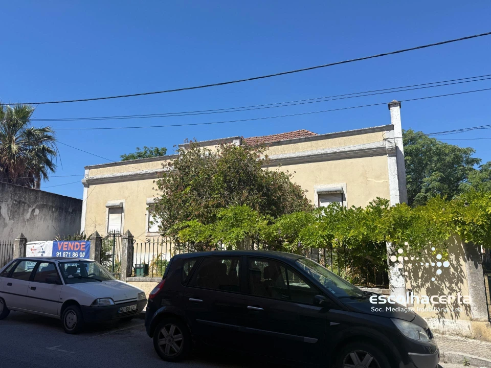 Moradia T5 para Venda em Quinta do Anjo Foto 3
