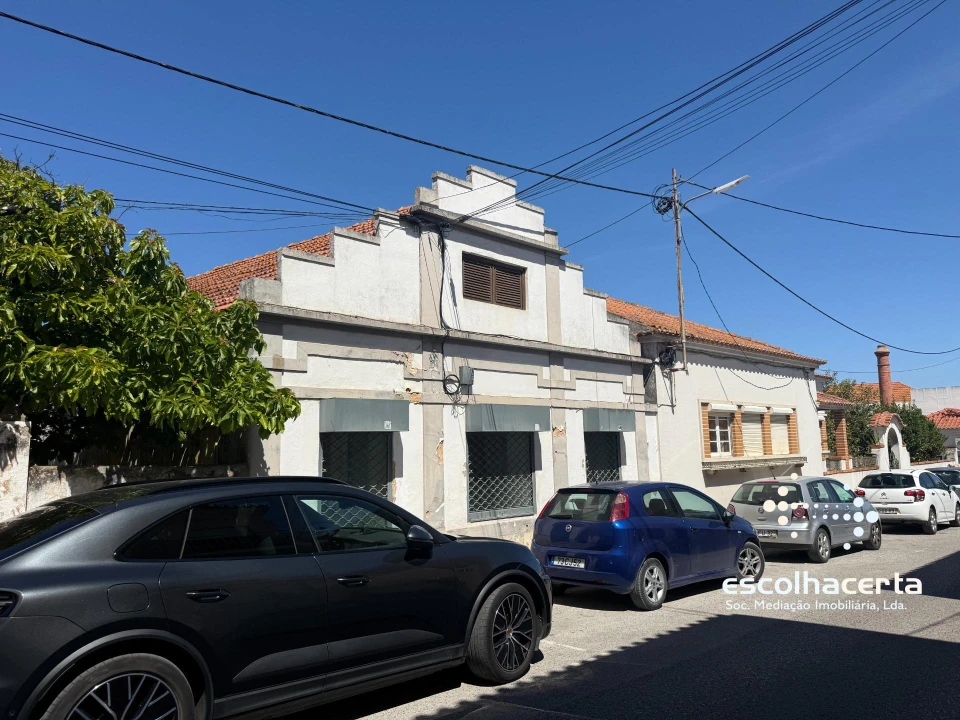 Moradia T5 para Venda em Quinta do Anjo Foto 4