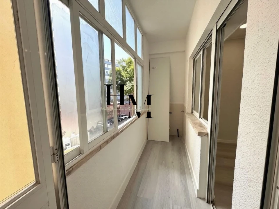 Apartamento T1 para Venda em Venteira Foto 16