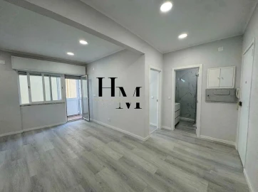 Apartamento T1 para Venda em Venteira