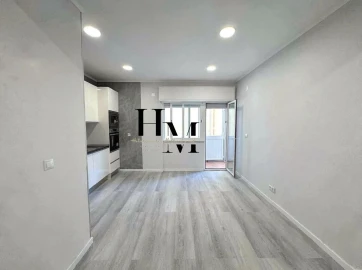 Apartamento T1 para Venda em Venteira
