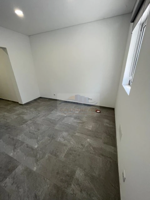 Apartamento T1 para Venda em Sacavém e Prior Velho