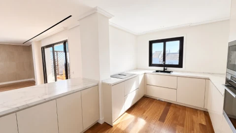 Apartamento T3 para Venda em Albufeira e Olhos de Água