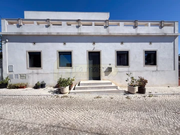 Moradia T3 para Venda em Loule (São Clemente)