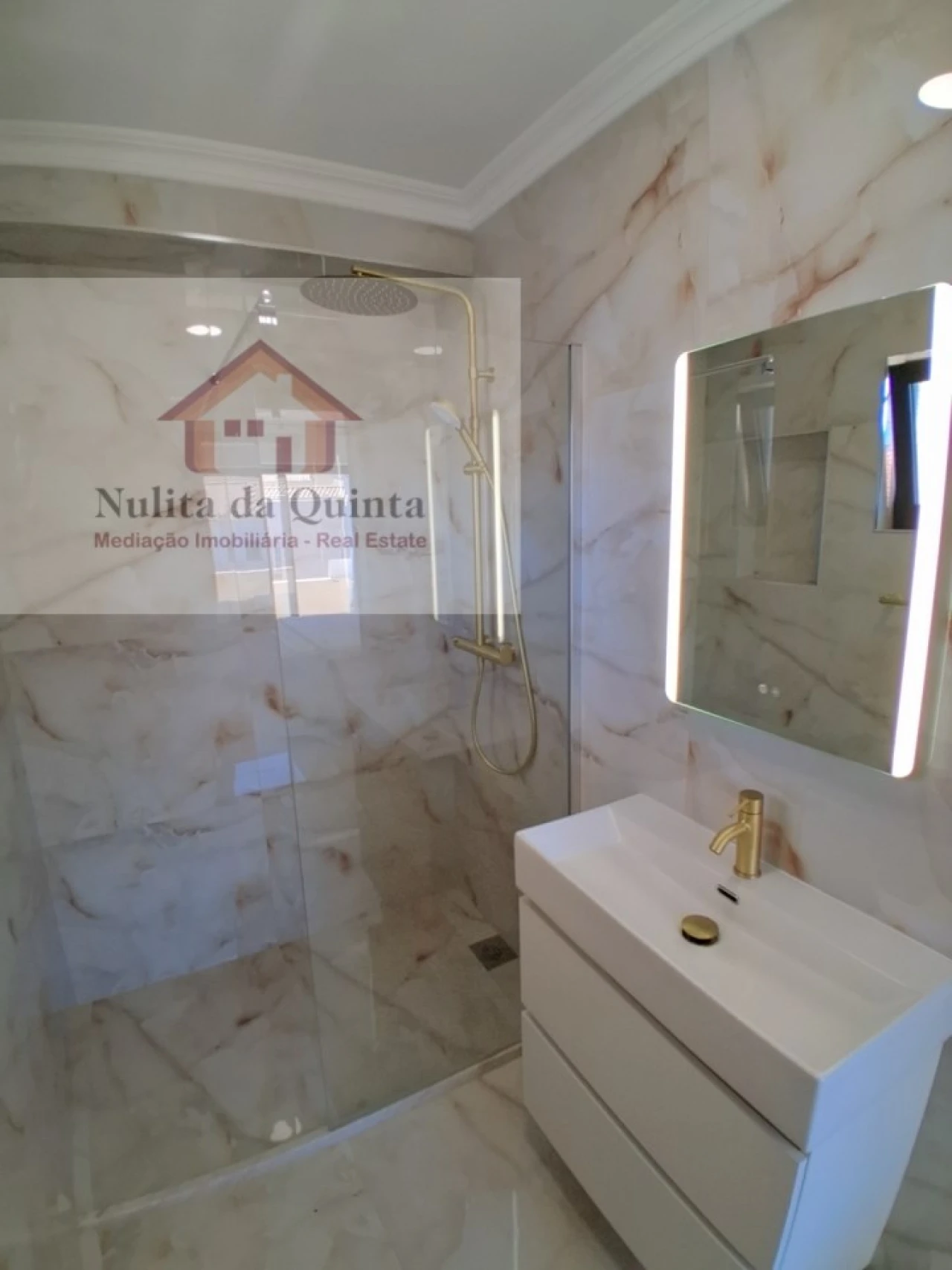 Apartamento T2 para Venda em Albufeira e Olhos de Água Foto 14