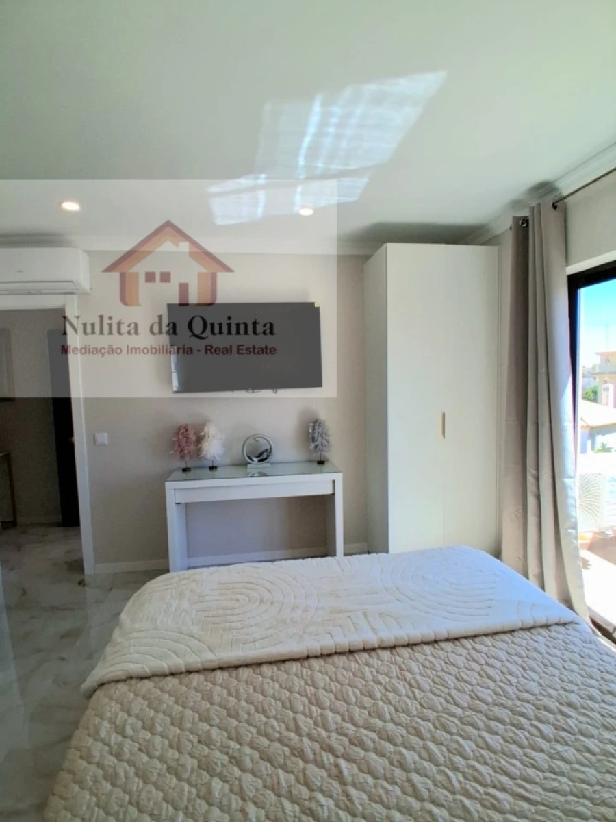Apartamento T2 para Venda em Albufeira e Olhos de Água Foto 12
