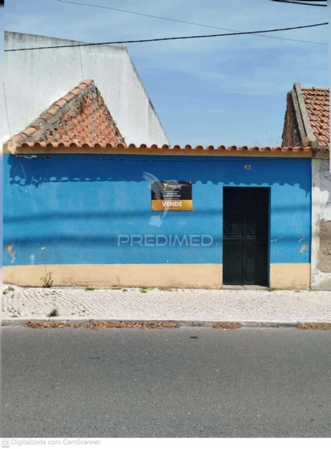 Moradia T2 para Venda em Glória do Ribatejo e Granho
