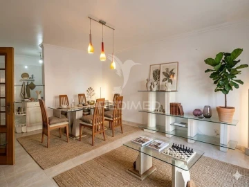 Apartamento T2 para Venda em Algueirão-Mem Martins