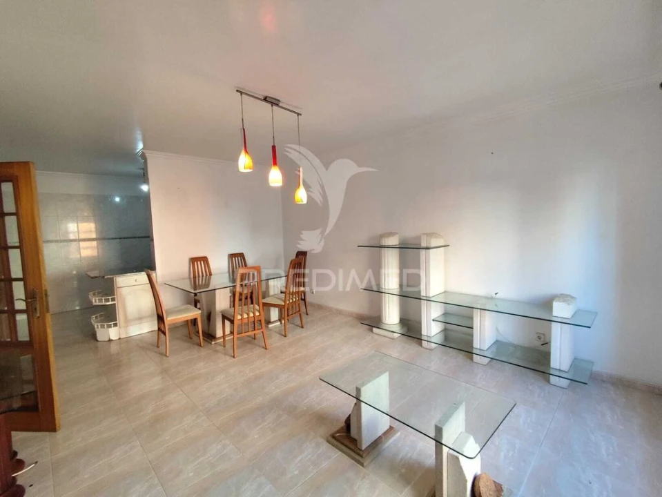 Apartamento T2 para Venda em Algueirão-Mem Martins Foto 10