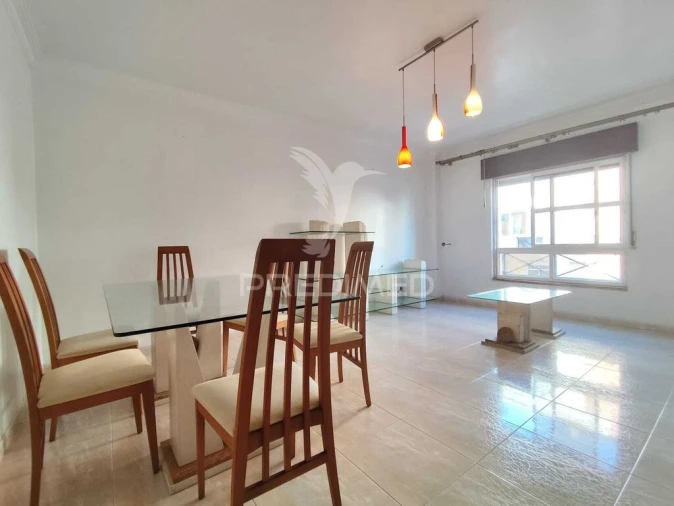 Apartamento T2 para Venda em Algueirão-Mem Martins Foto 14