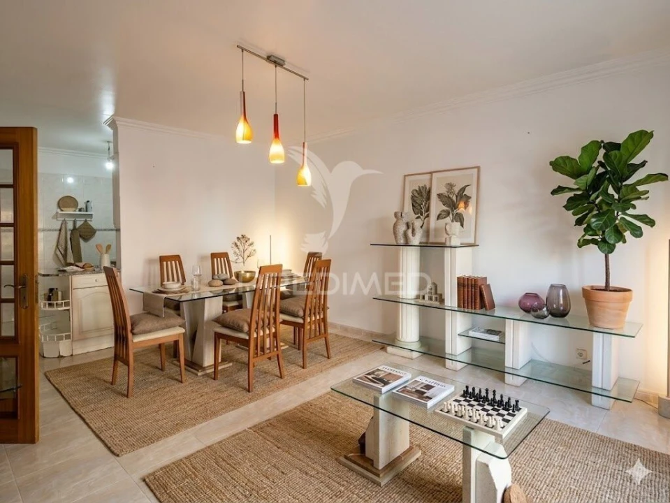 Apartamento T2 para Venda em Algueirão-Mem Martins Foto 8