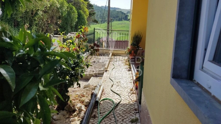 Moradia T3 para Venda em Freiria Foto 3
