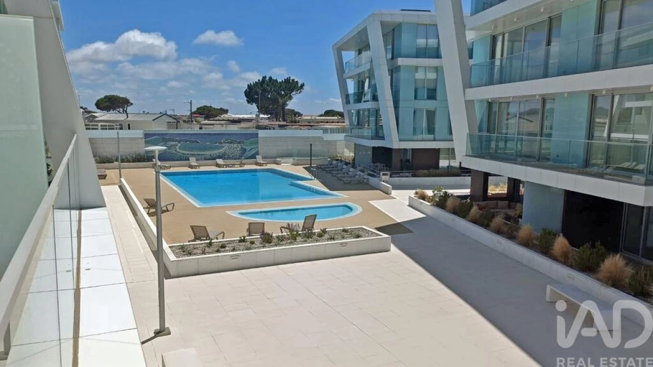 Apartamento T2 para Venda em São Martinho do Porto Foto 24