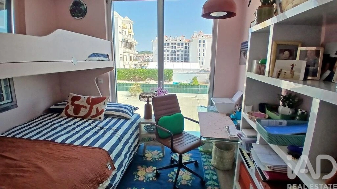 Apartamento T2 para Venda em São Martinho do Porto Foto 18