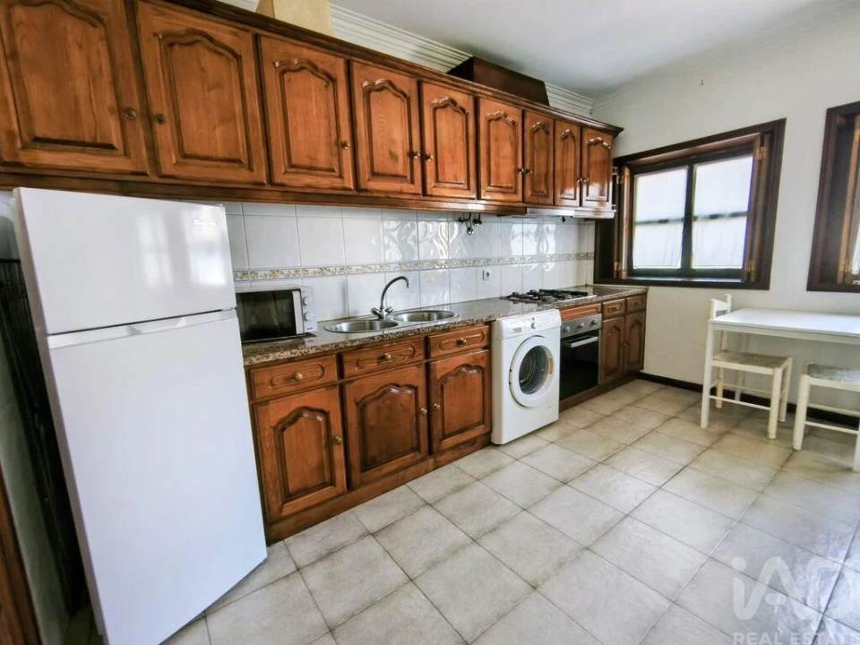 Apartamento T1 para Arrendamento em Subportela, Deocriste e Portela Susã Foto 2