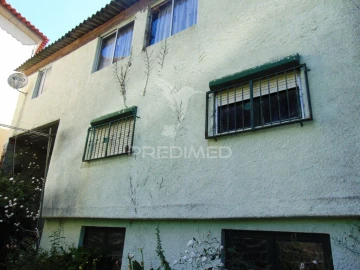 Moradia T4 para Venda em Adoufe e Vilarinho de Samardã