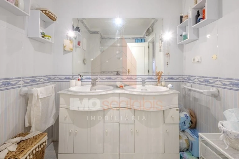 Apartamento T4 para Venda em Romeira e Várzea Foto 18