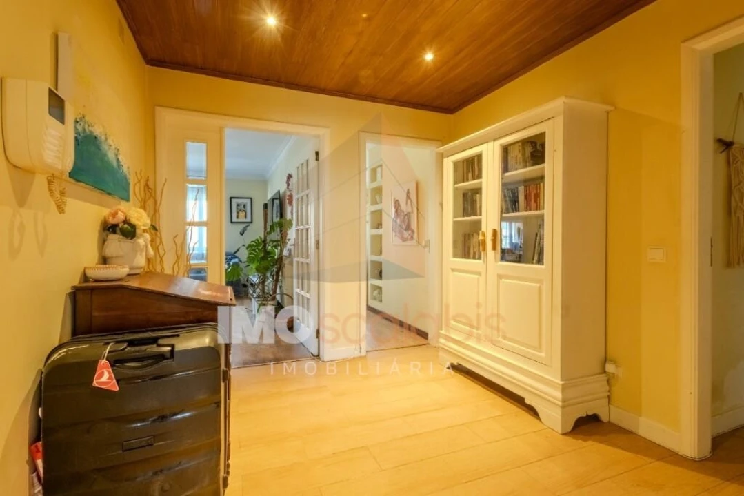 Apartamento T4 para Venda em Romeira e Várzea Foto 1