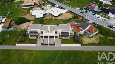 Moradia T4 para Venda em Maceira
