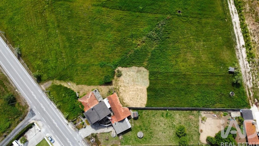 Moradia T4 para Venda em Maceira Foto 2