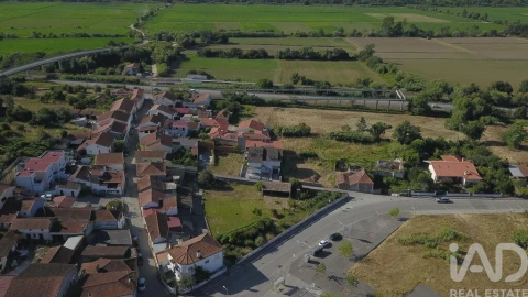 Terreno para Venda em Taveiro, Ameal e Arzila