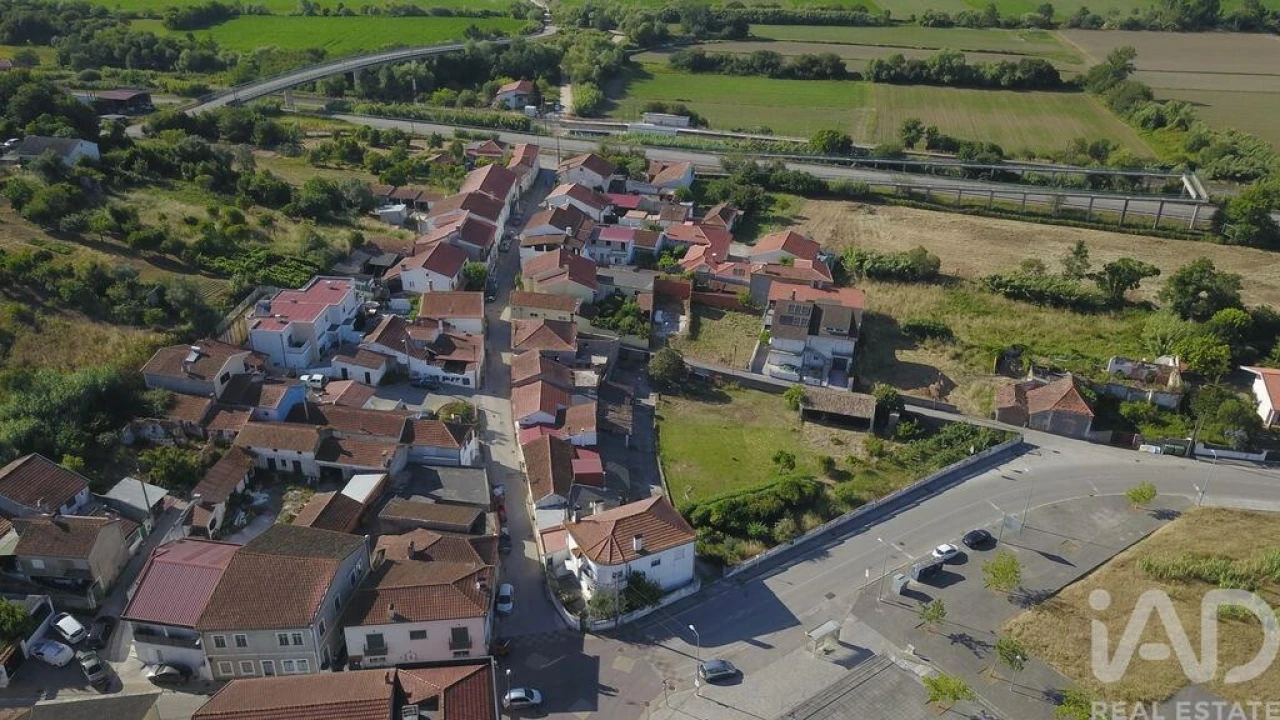 Terreno para Venda em Taveiro, Ameal e Arzila Foto 7
