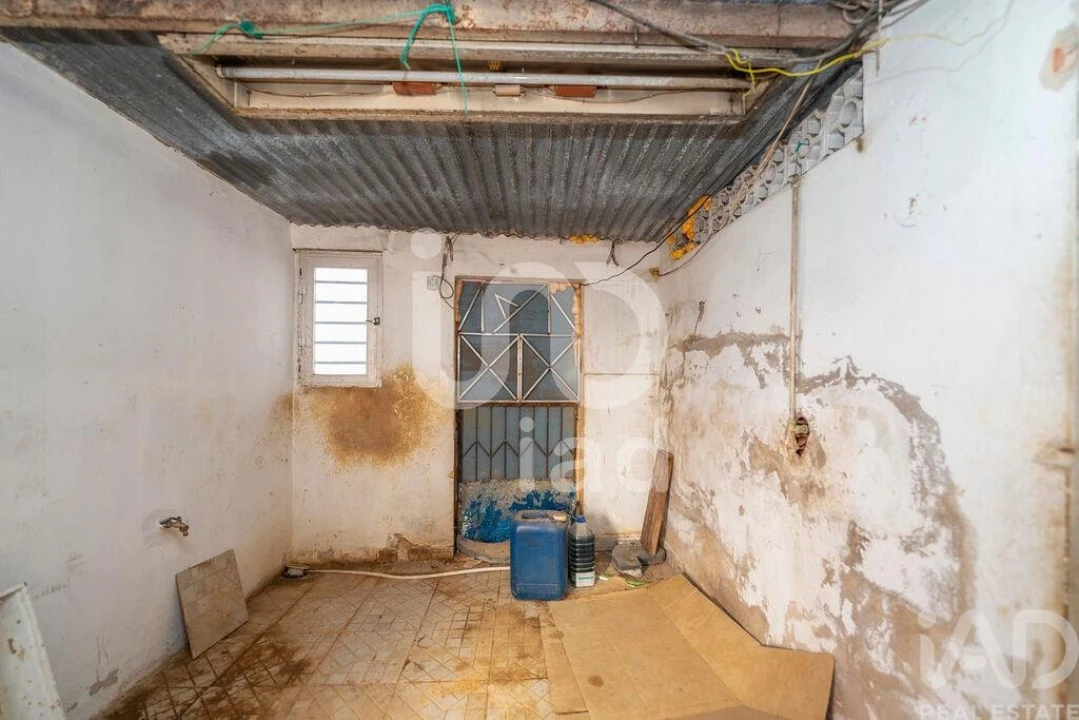 Moradia para Venda em Quelfes Foto 21